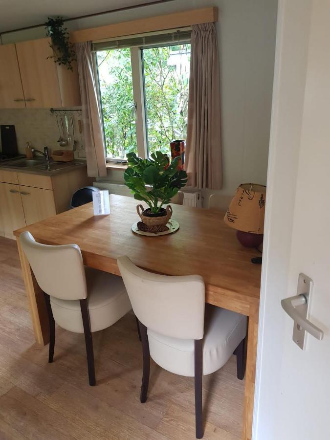 Sfeervolle Chalet Met Terras, H14 De Veldkamp, Epe, Voor 4 Personen Villa Exterior foto