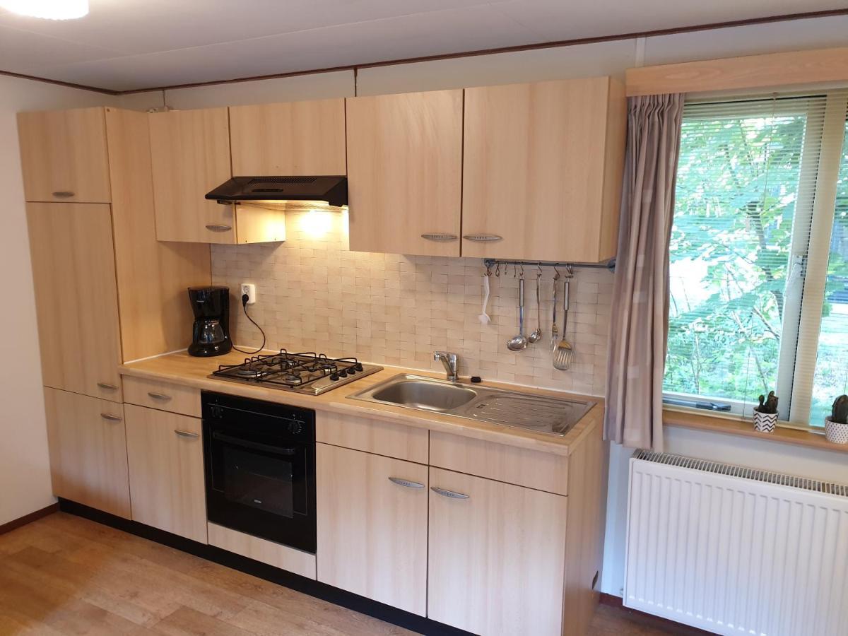 Sfeervolle Chalet Met Terras, H14 De Veldkamp, Epe, Voor 4 Personen Villa Exterior foto